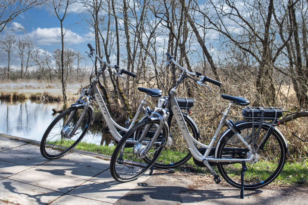 Fietsverhuur E-bikes Weerribben | Het Rietershuijs