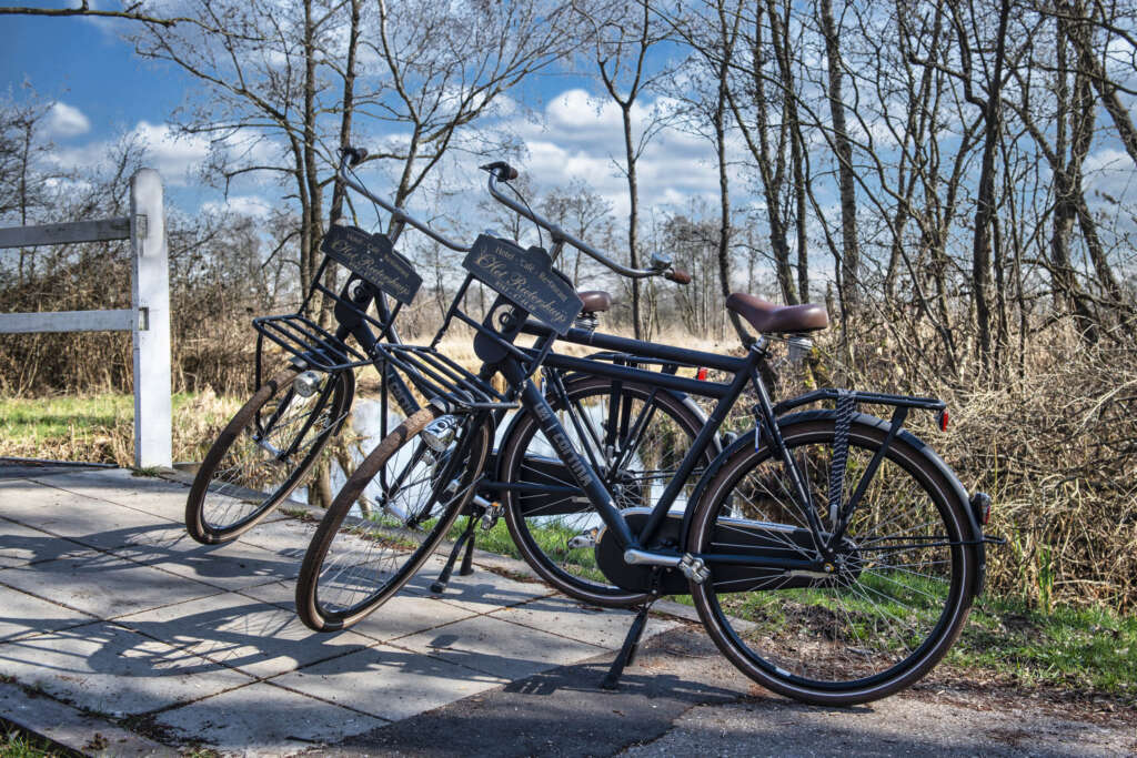 Fietsverhuur lightgewicht fietsen Weerribben | Het Rietershuijs